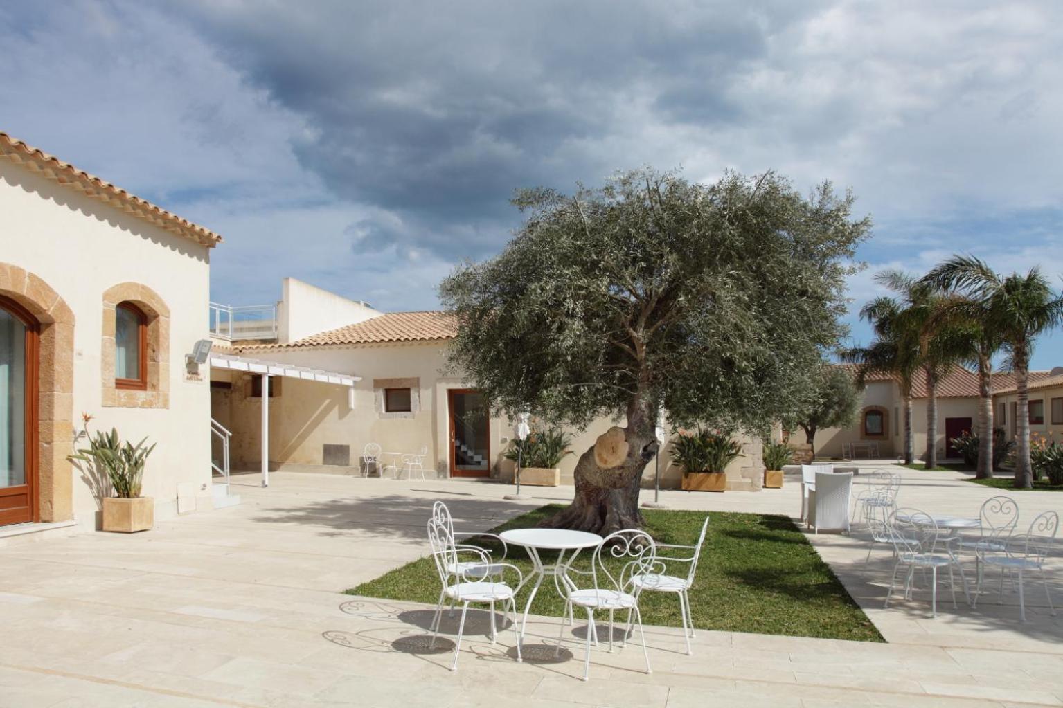 Life Hotels Kalaonda Resort Siraküza Dış mekan fotoğraf